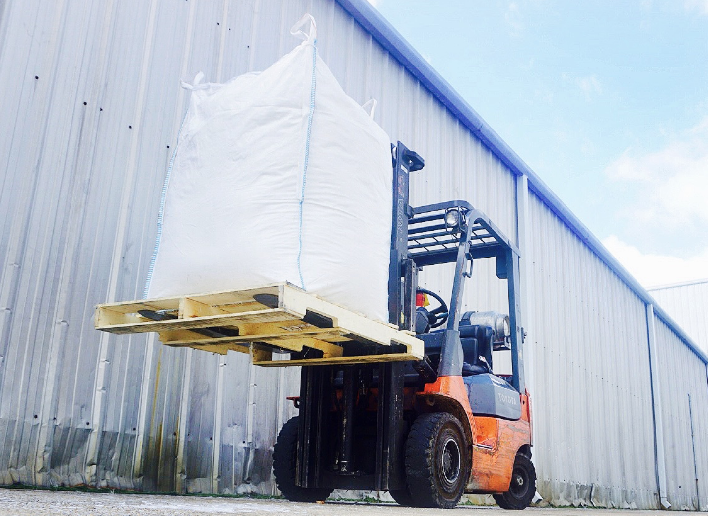  Lifting Bulk Bags by Forklift, Crane or Hoist